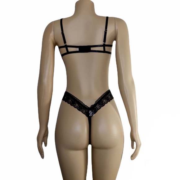 Floral Cut out Lingerie Set - Picture 2 of 3